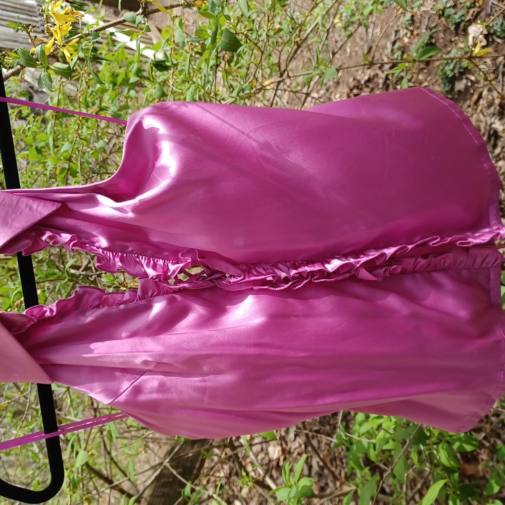 Vintage Trina Turk stretch silk halter top.